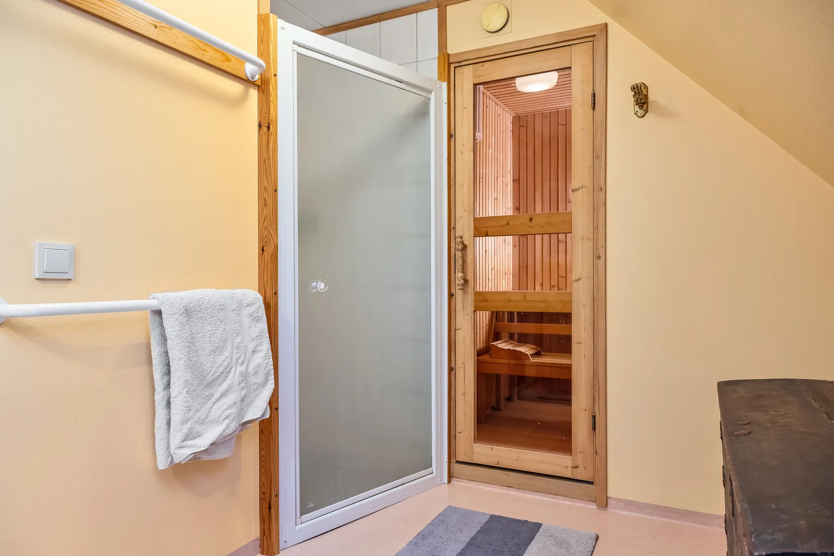 Villa, Domherrestigen 18, Nedre Svärtinge, Norrköping