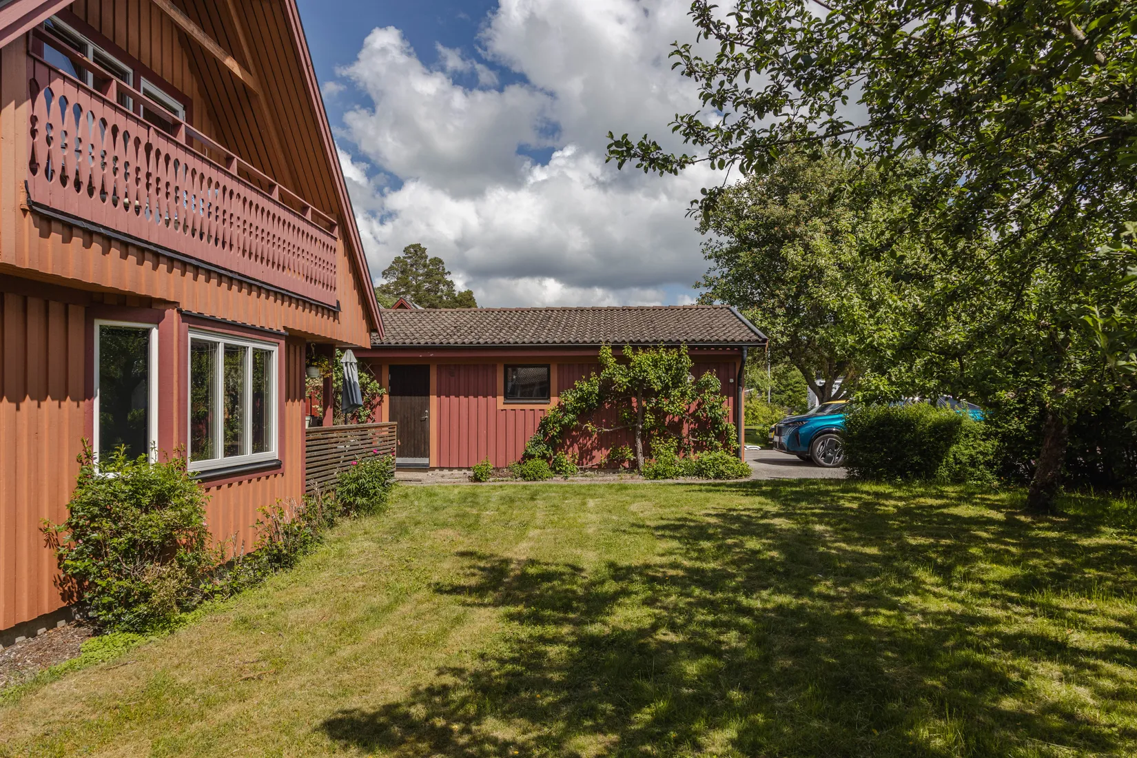 Villa, Aslögs väg 14, Västerås