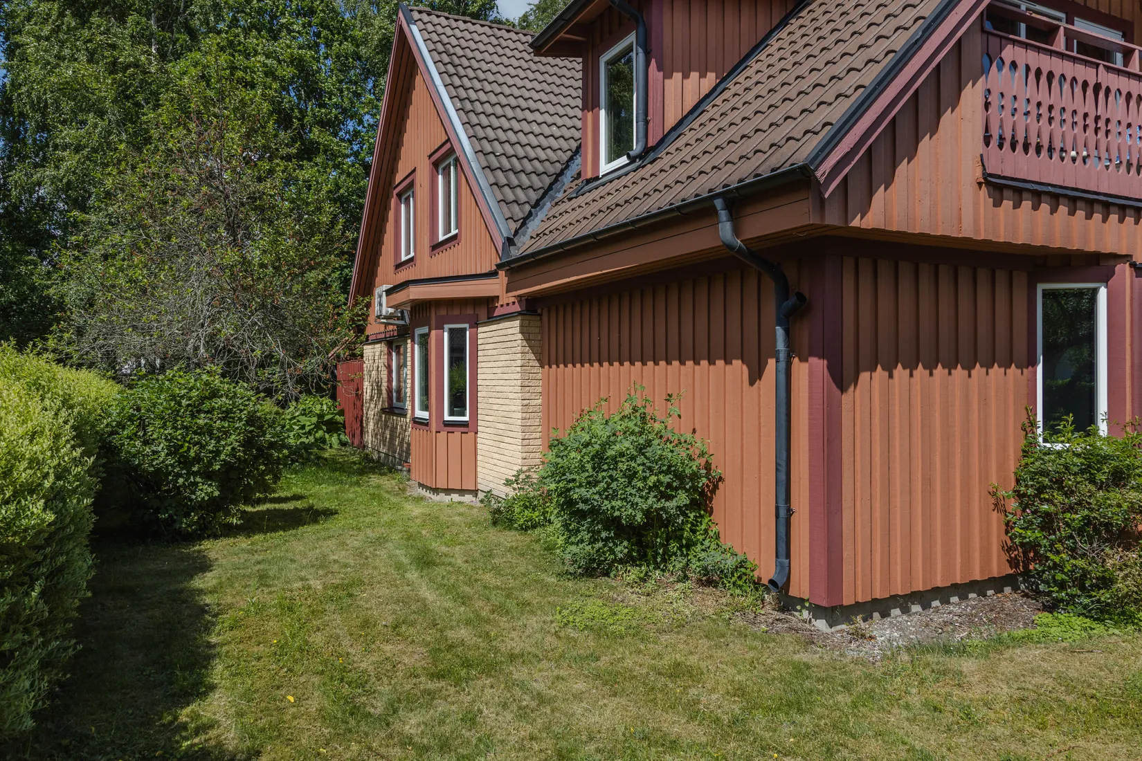 Villa, Aslögs väg 14, Västerås