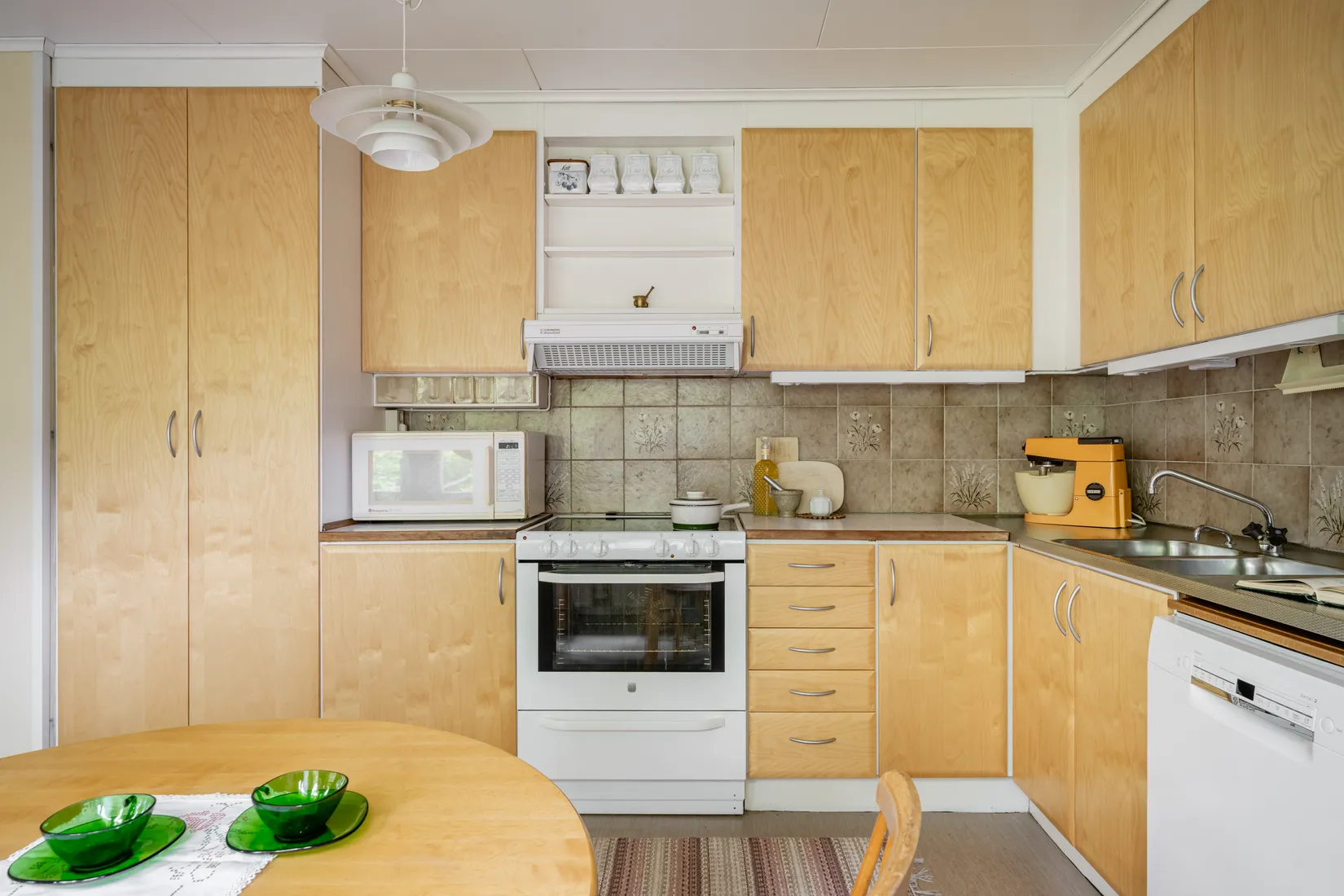 Villa, Radhus, Söderholmsgränd 85, Johannesdal - Vårberg, Stockholm