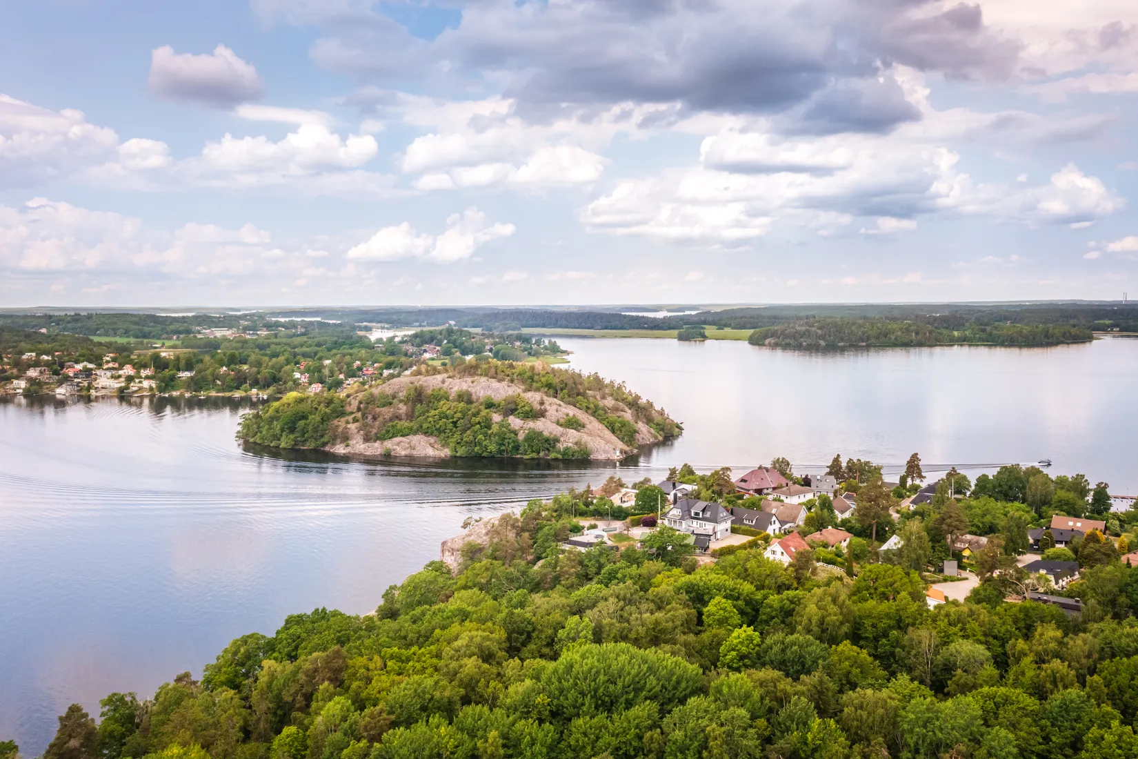 Villa, Radhus, Söderholmsgränd 85, Johannesdal - Vårberg, Stockholm