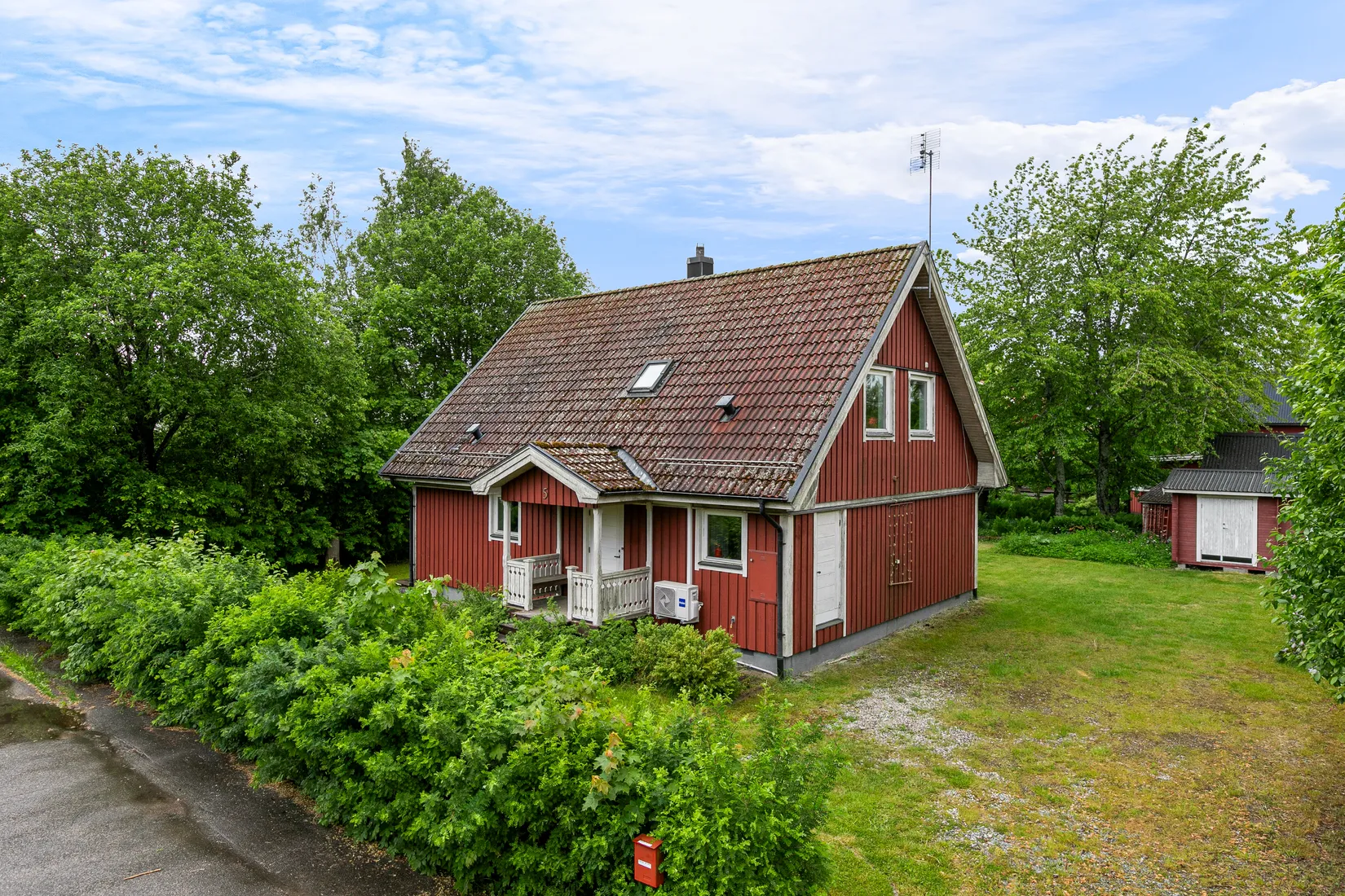 Villa, Holmgatan 5, Säljan, Sandviken