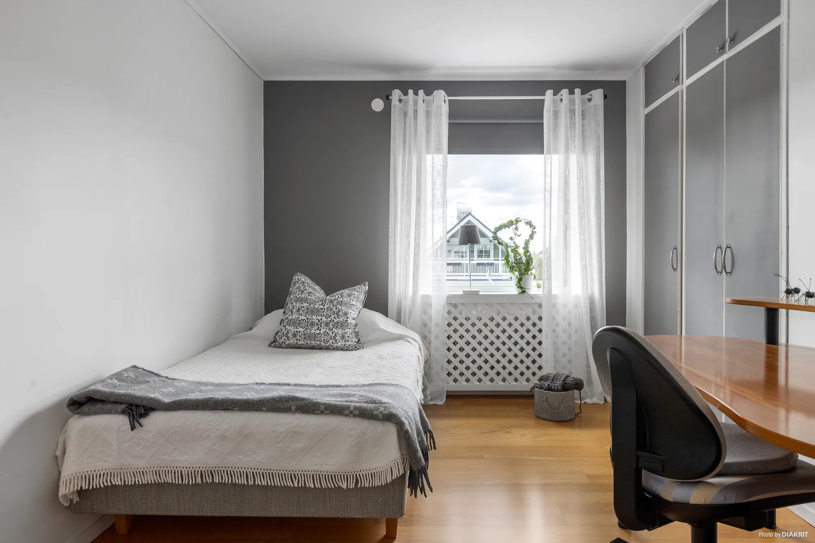 Villa, Solgatan 1, Hagaby, Örebro