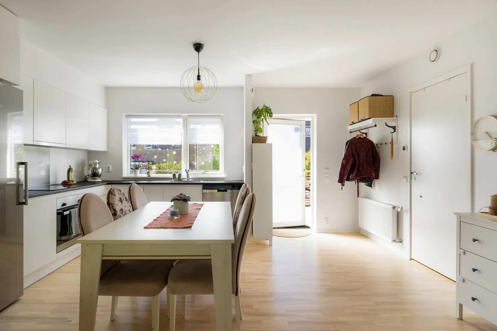 Bostadsrätt, Radhus, Åkerhielms väg 24, Margretelund, Österåker