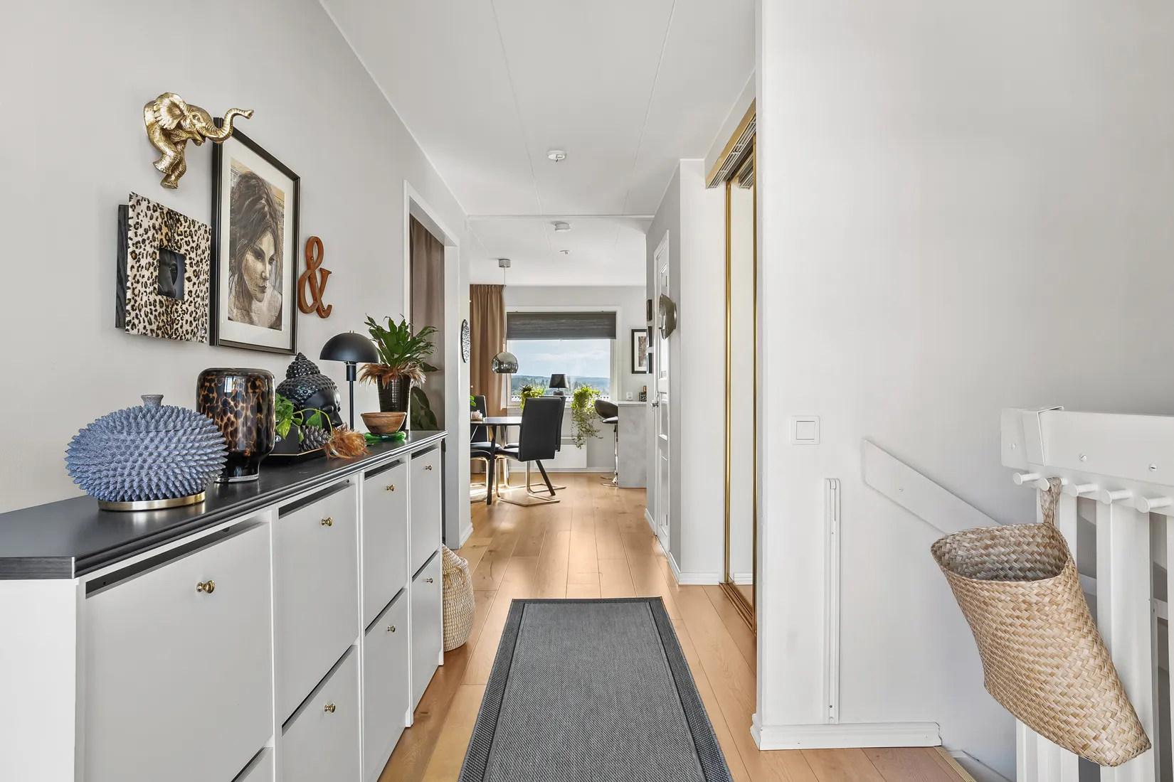 Villa, Radhus, Vävstuguvägen 7, Klockarberget, Sundsvall