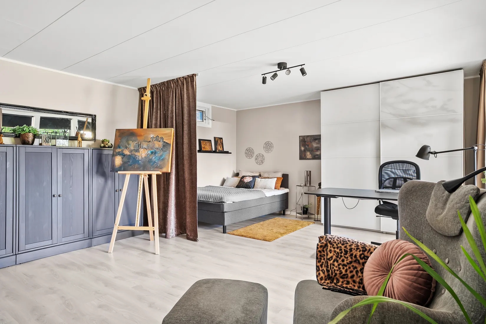 Villa, Radhus, Vävstuguvägen 7, Klockarberget, Sundsvall