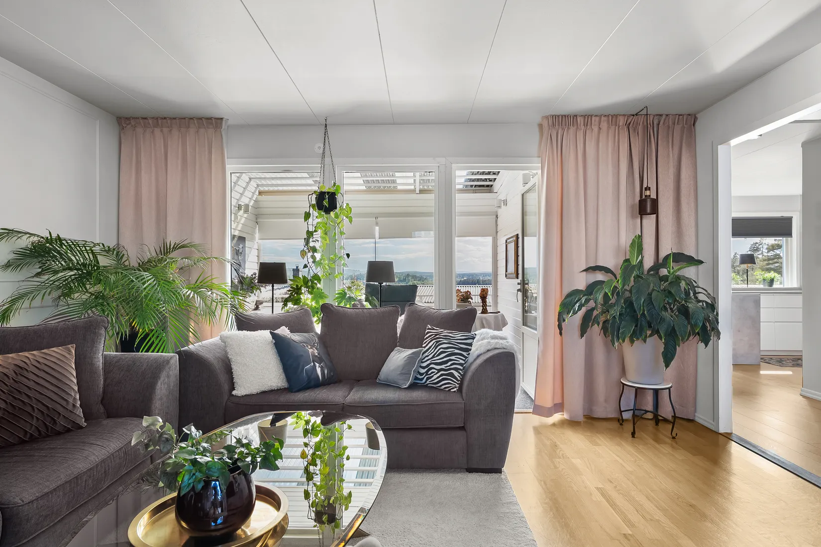 Villa, Radhus, Vävstuguvägen 7, Klockarberget, Sundsvall