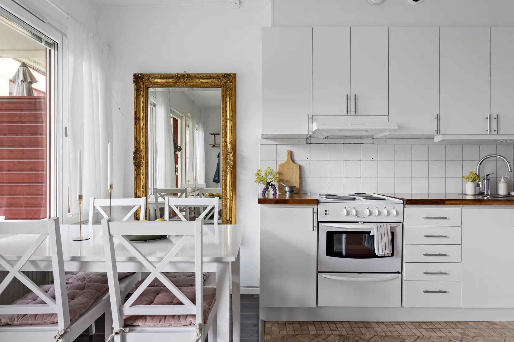 Bostadsrätt, Turbingränd 12, entréplan, Kallhäll, Järfälla