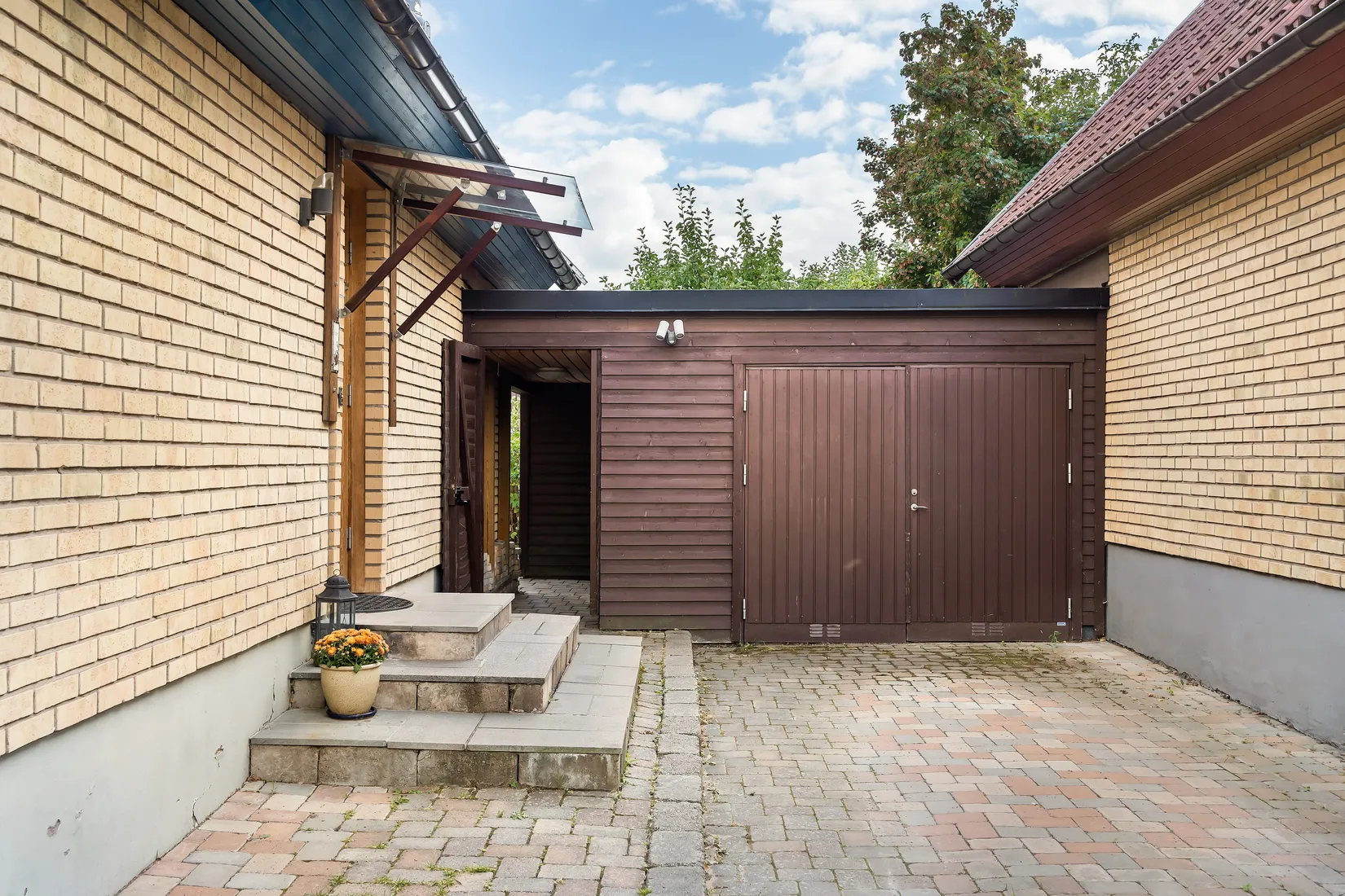 Radhus, Tjudervägen 12, Valsätra, Uppsala
