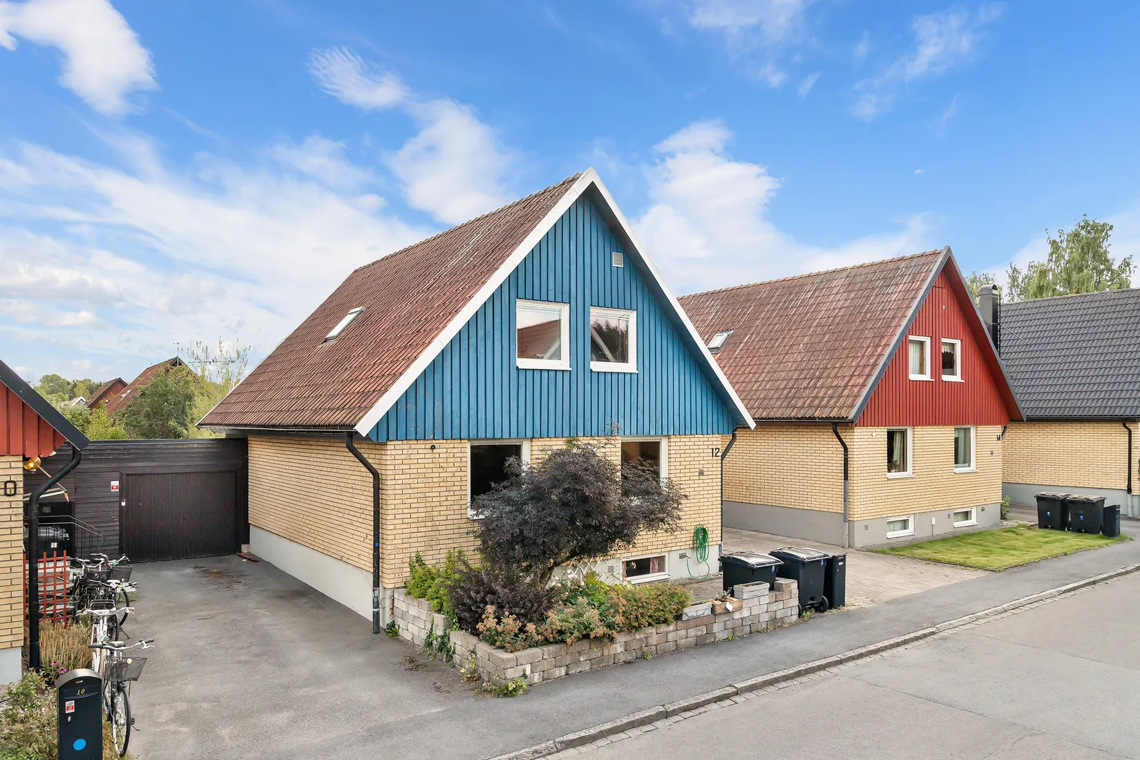 Radhus, Tjudervägen 12, Valsätra, Uppsala