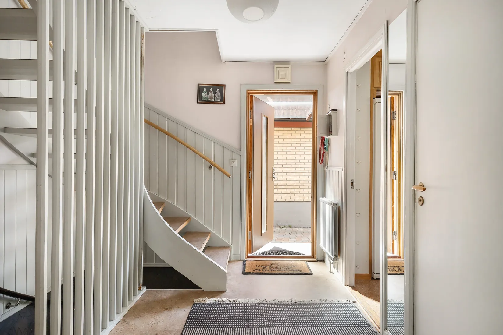 Radhus, Tjudervägen 12, Valsätra, Uppsala