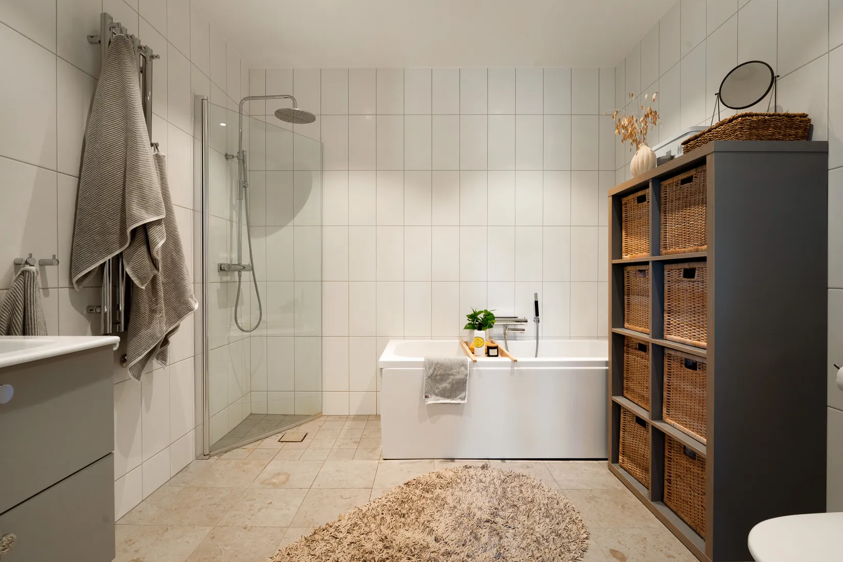 Radhus, Åbroddsvägen 5E, Nacka
