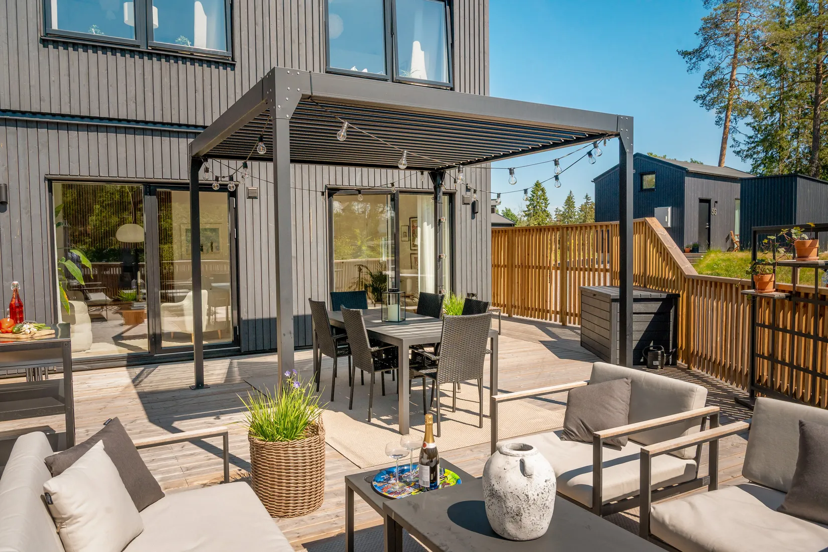 Radhus, Åbroddsvägen 5E, Nacka