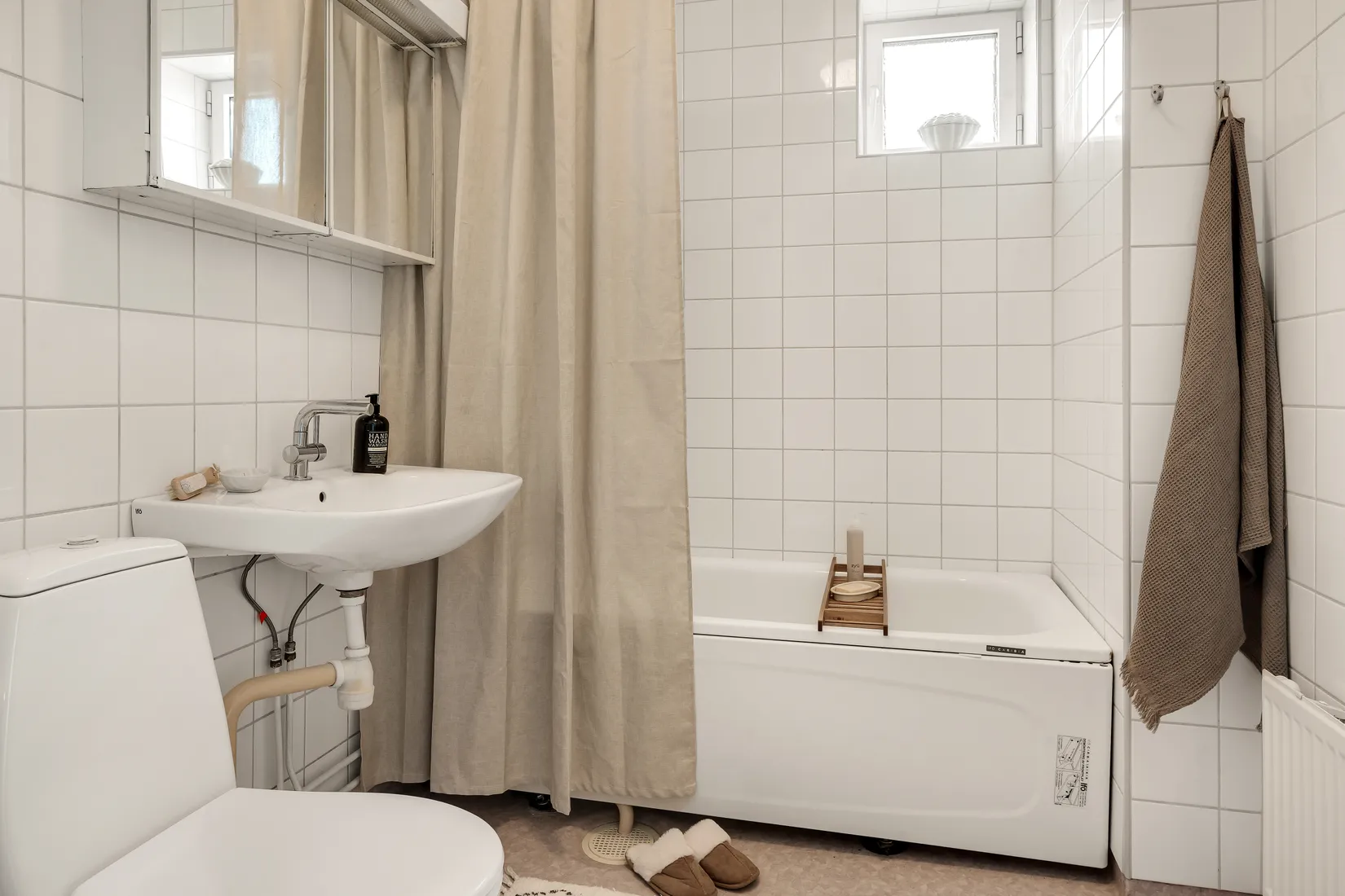 Villa, Hjortrongatan 28, Slavsta, Uppsala