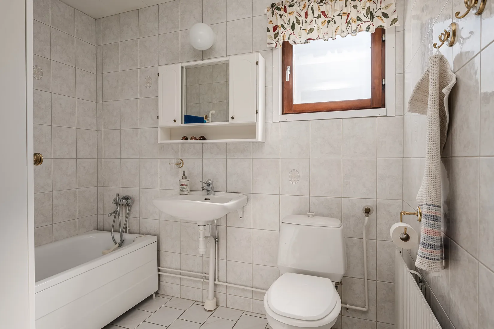 Radhus, Bryggeribacken 17, Stenhammar, Härnösand
