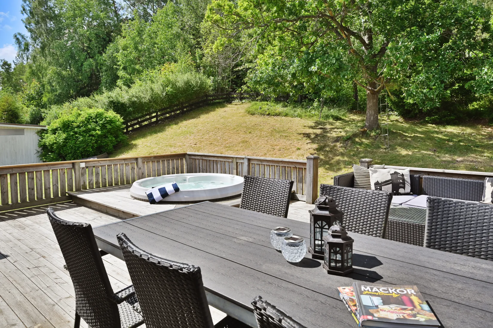 Villa, Radhus, Gullrisvägen 2, Bollstanäs, Upplands Väsby
