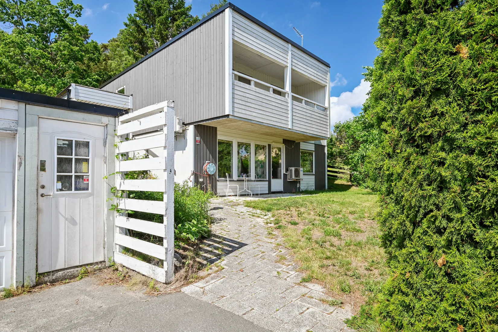 Villa, Radhus, Gullrisvägen 2, Bollstanäs, Upplands Väsby