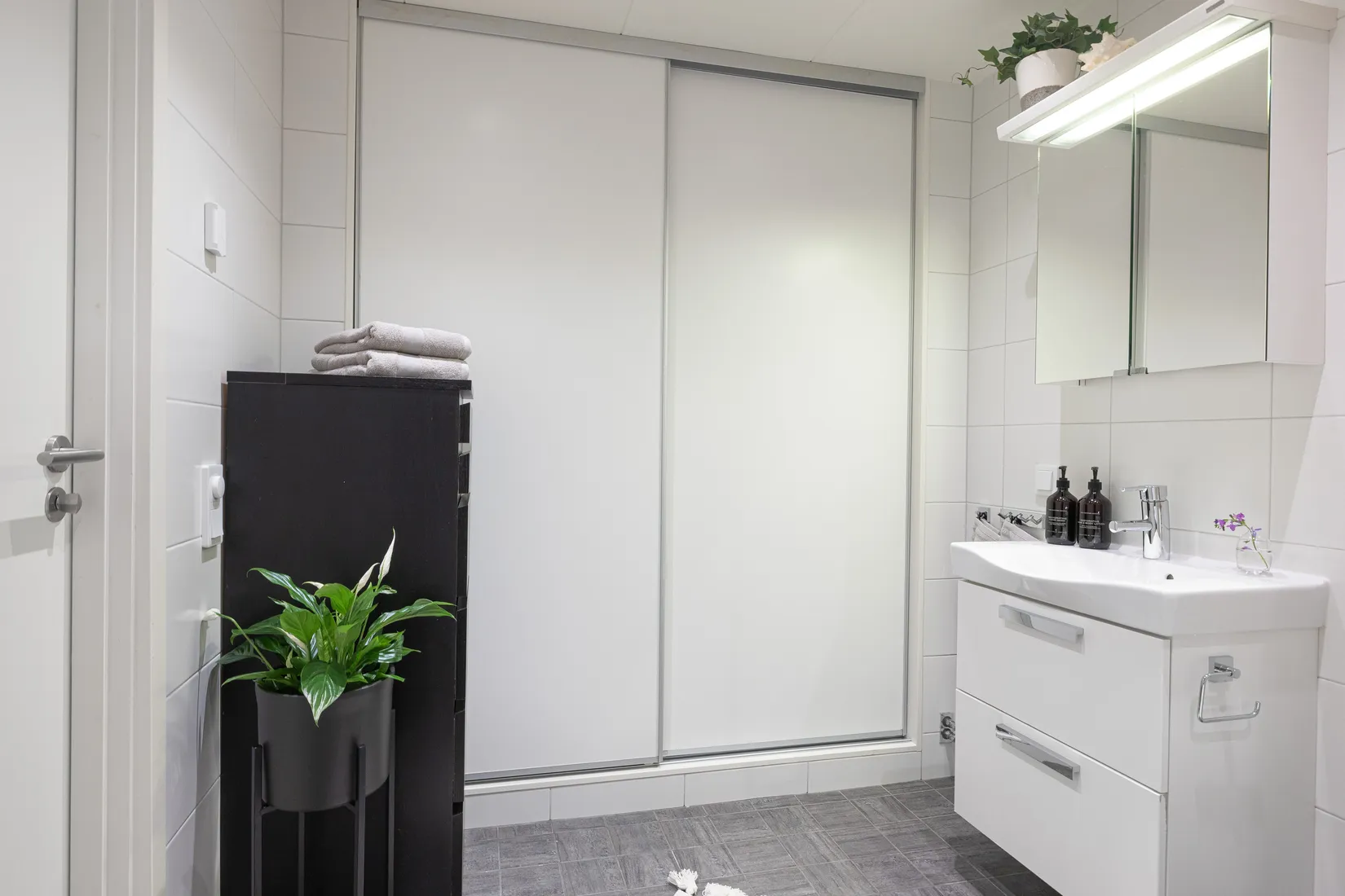 Villa, Radhus, Våtmarksvägen 6, Järvastaden, Solna