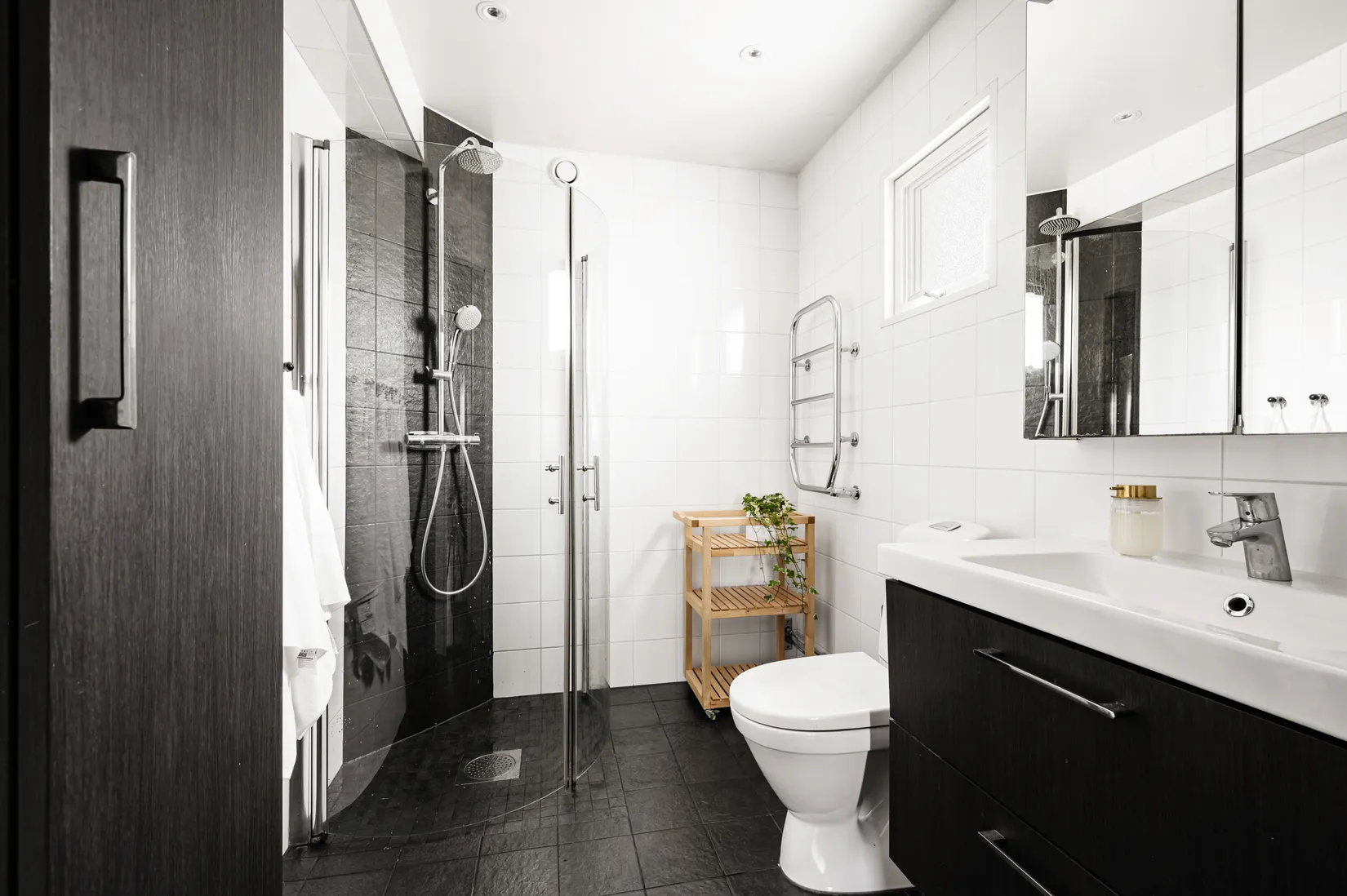 Villa, Sammetsvägen 1, Kungsängen/Brunna, Upplands-Bro