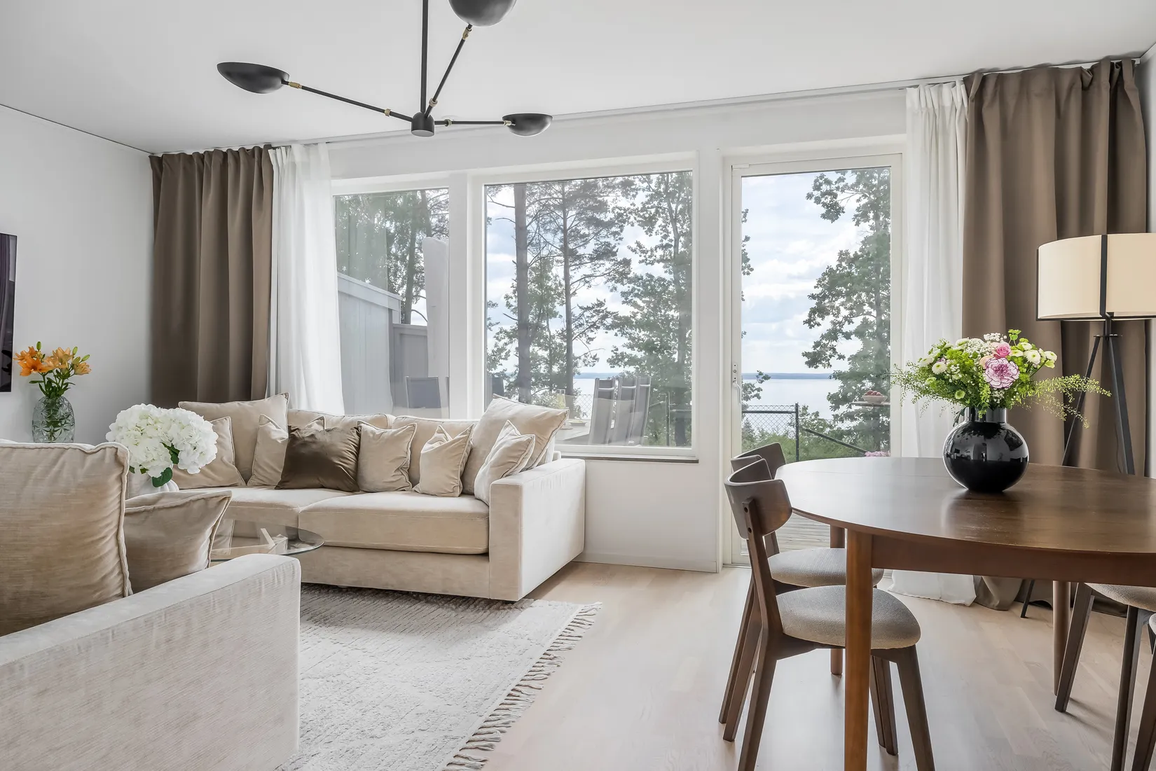 Radhus, Blåsippsvägen 35B, Svärtinge skogsbacke, Norrköping