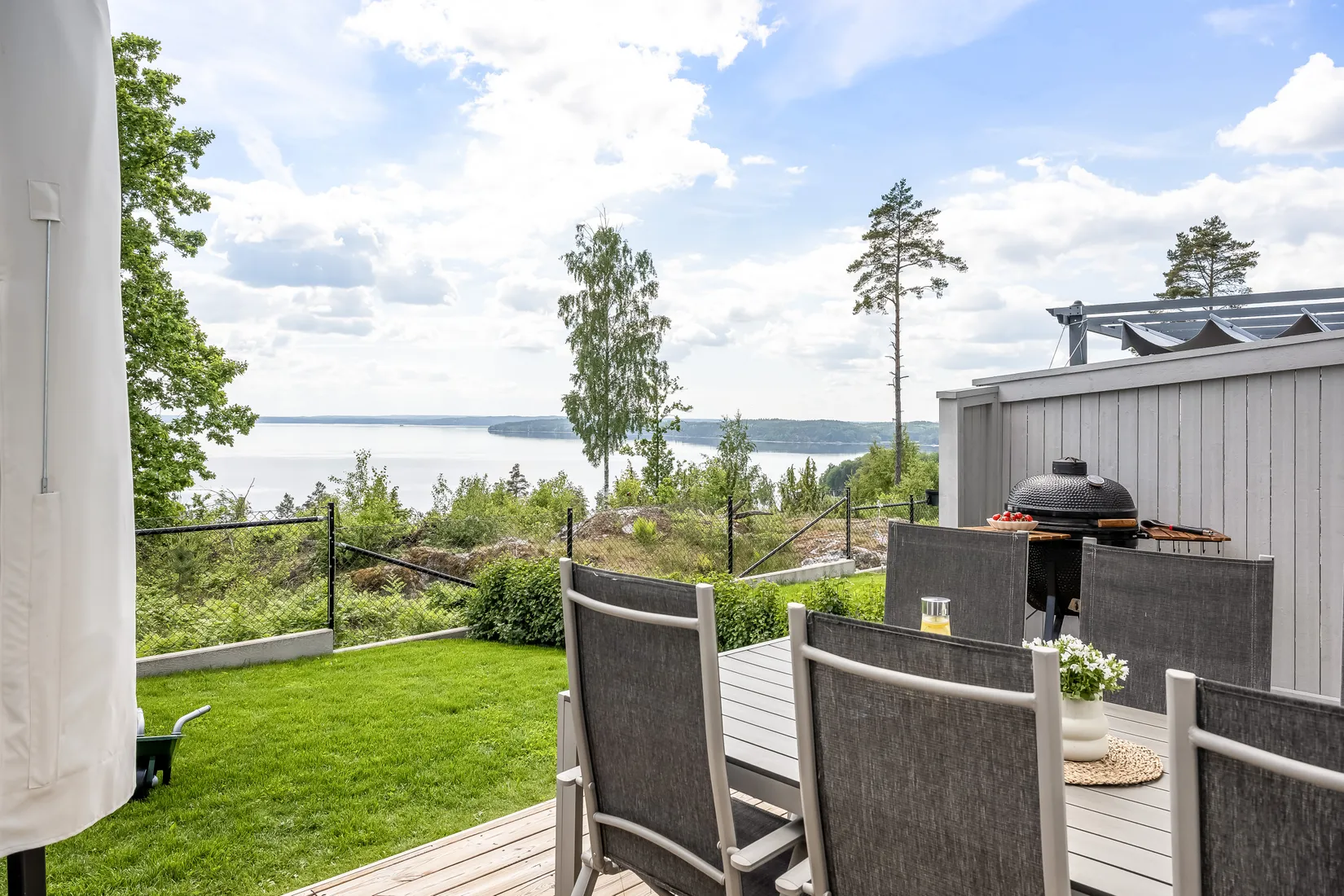 Radhus, Blåsippsvägen 35B, Svärtinge skogsbacke, Norrköping