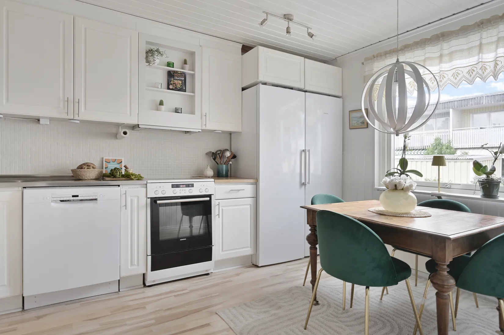 Villa, Radhus, Capellavägen 22, Skälby, Järfälla