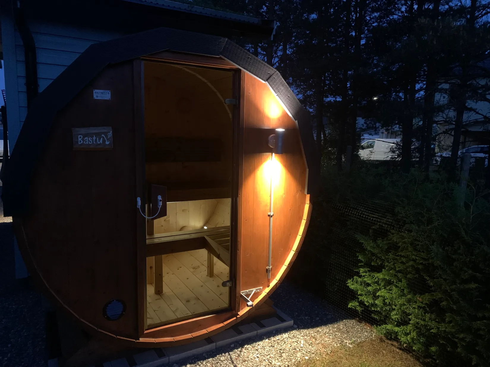 Bostadsrätt, Radhus, Lövsångarvägen 33A, Margretelund, Österåker