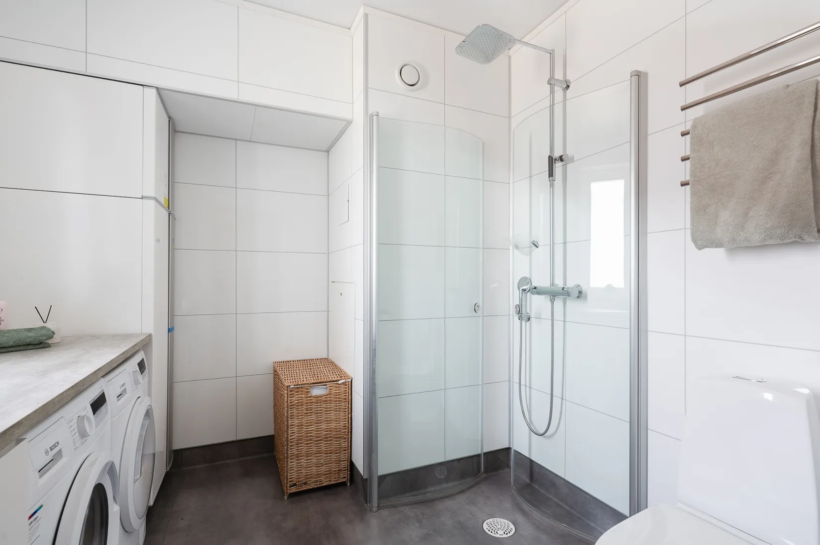 Bostadsrätt, Radhus, Lövsångarvägen 33A, Margretelund, Österåker