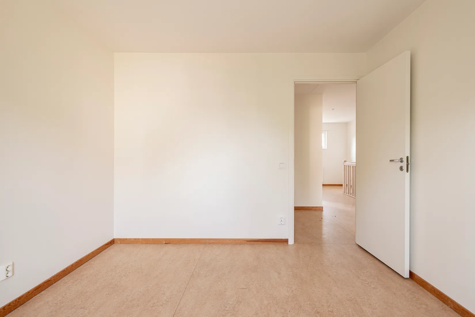 Villa, Lövsångargatan 17, Råby, Västerås