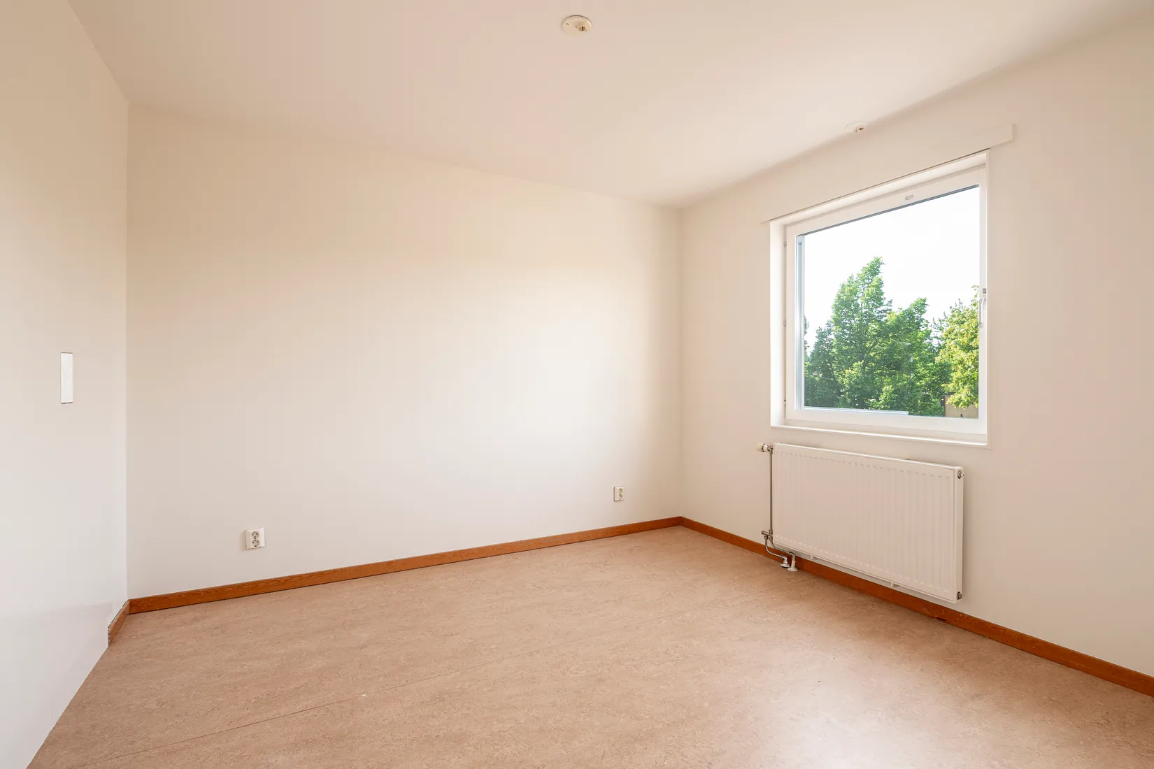 Villa, Lövsångargatan 17, Råby, Västerås