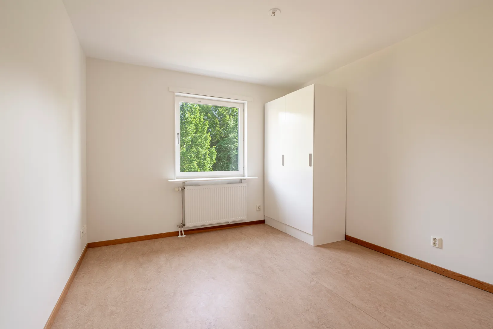 Villa, Lövsångargatan 17, Råby, Västerås