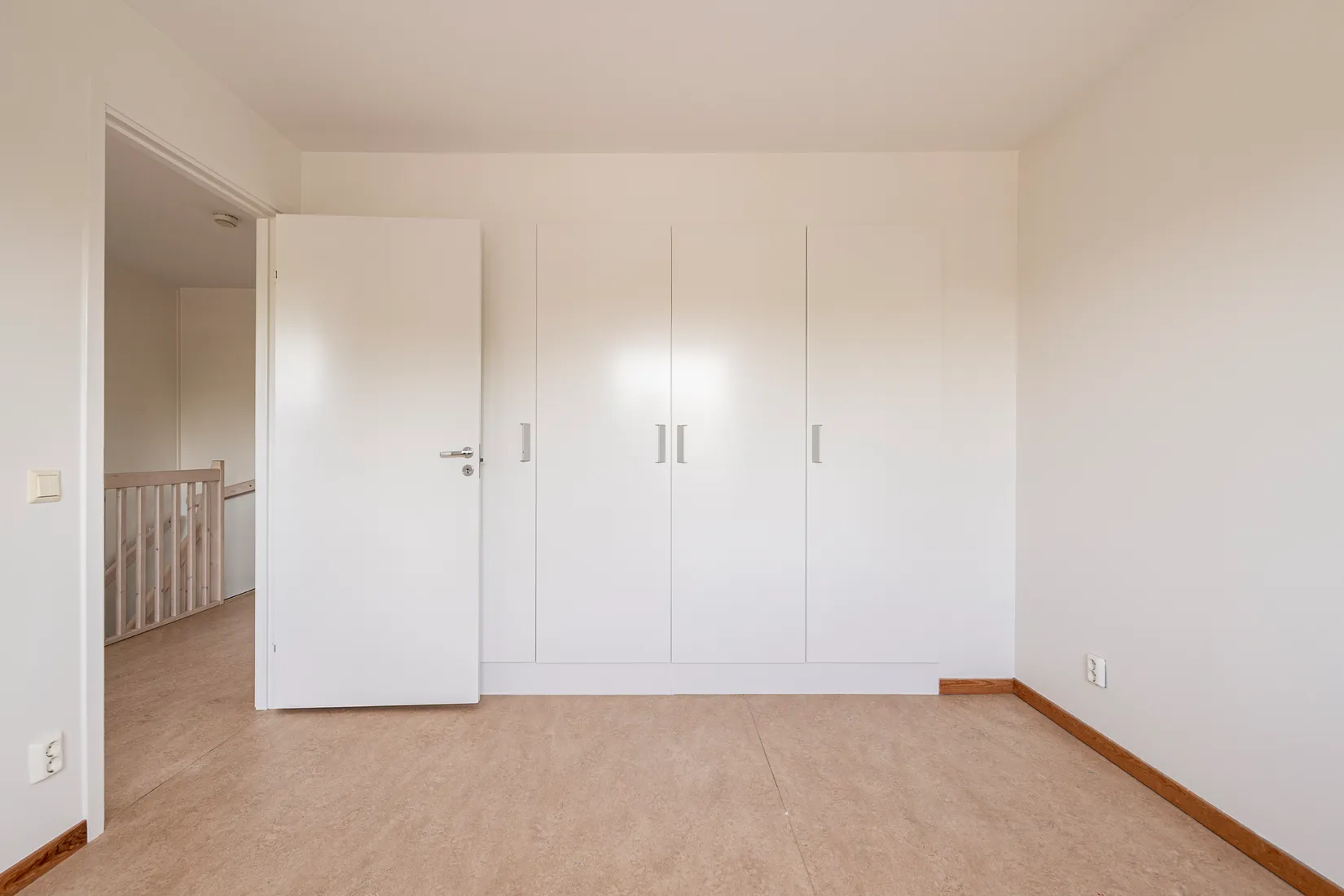 Villa, Lövsångargatan 17, Råby, Västerås