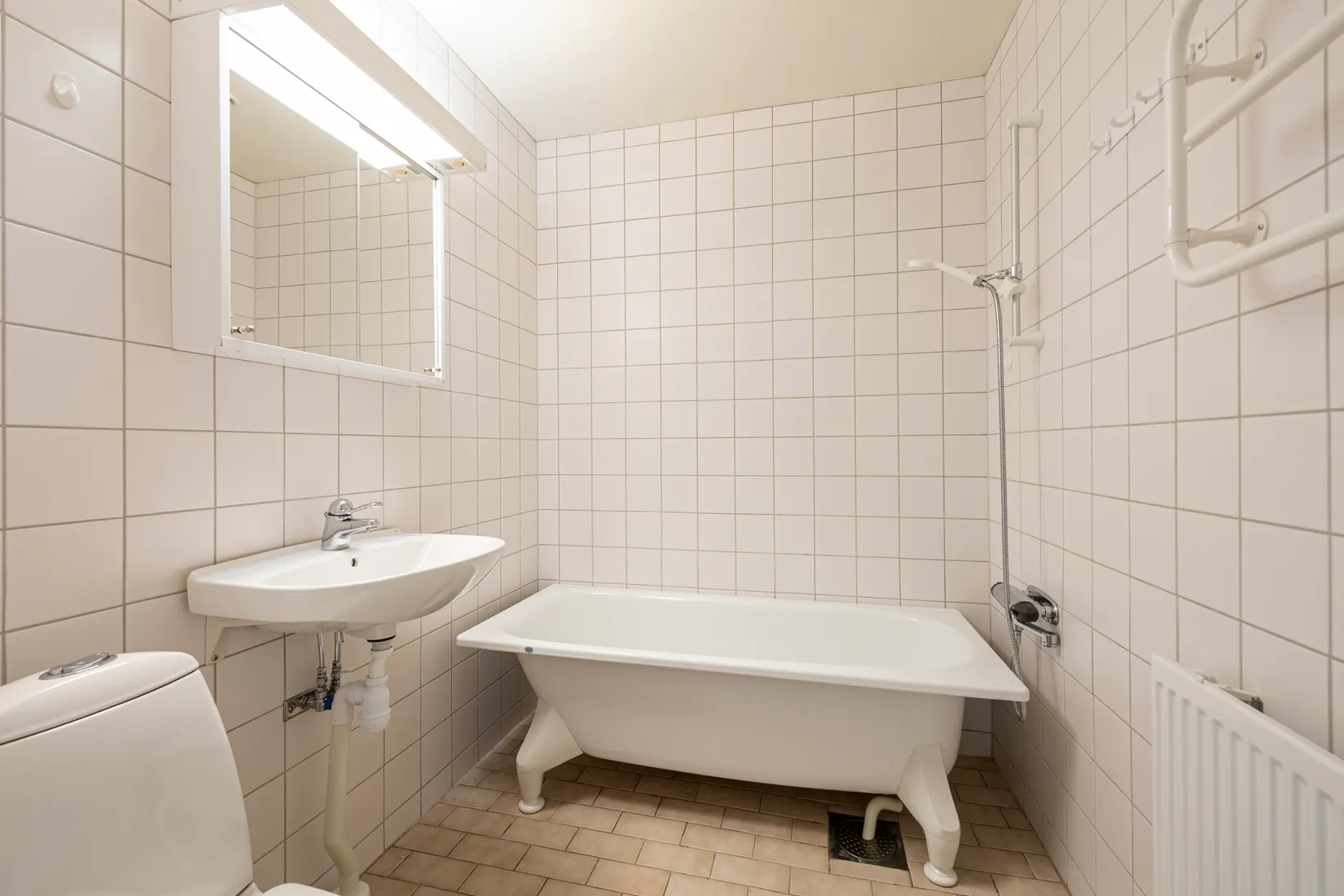 Villa, Lövsångargatan 17, Råby, Västerås
