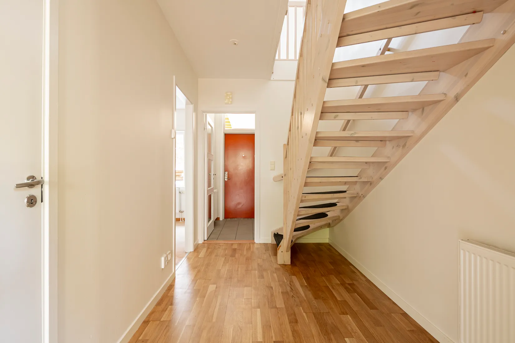 Villa, Lövsångargatan 17, Råby, Västerås