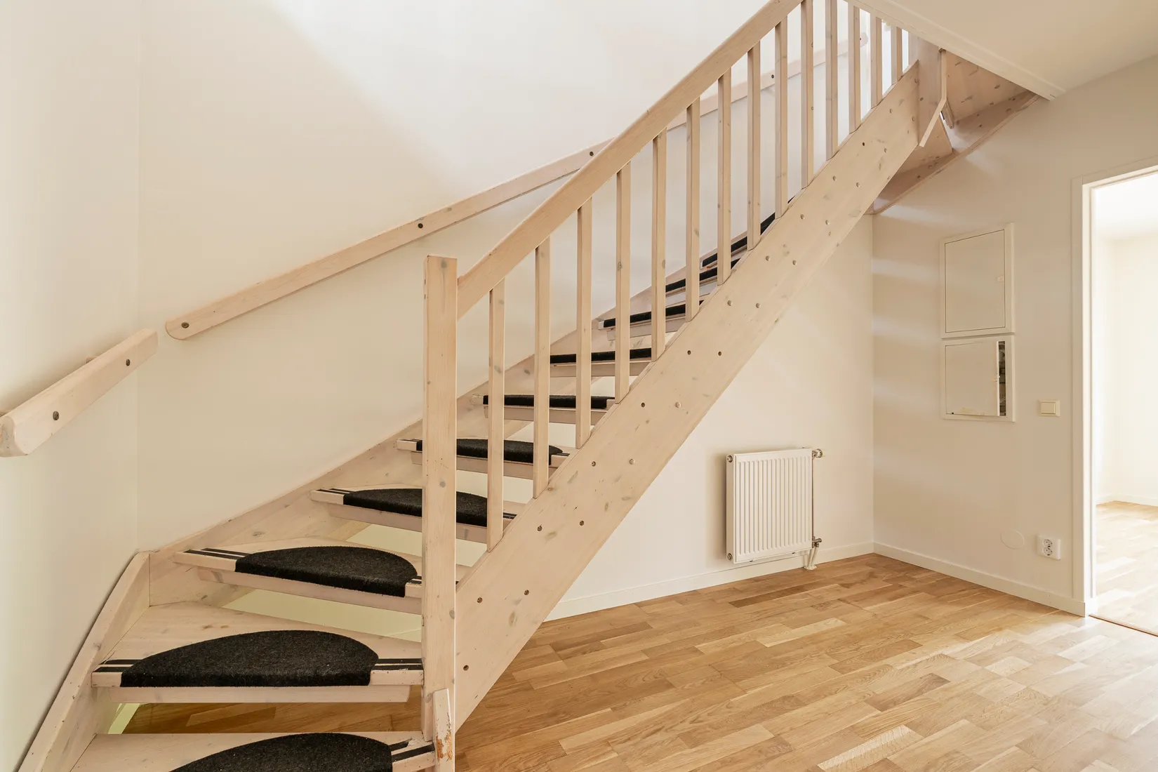Villa, Lövsångargatan 17, Råby, Västerås