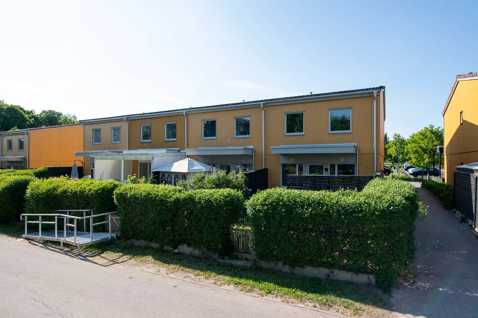 Villa, Lövsångargatan 17, Råby, Västerås