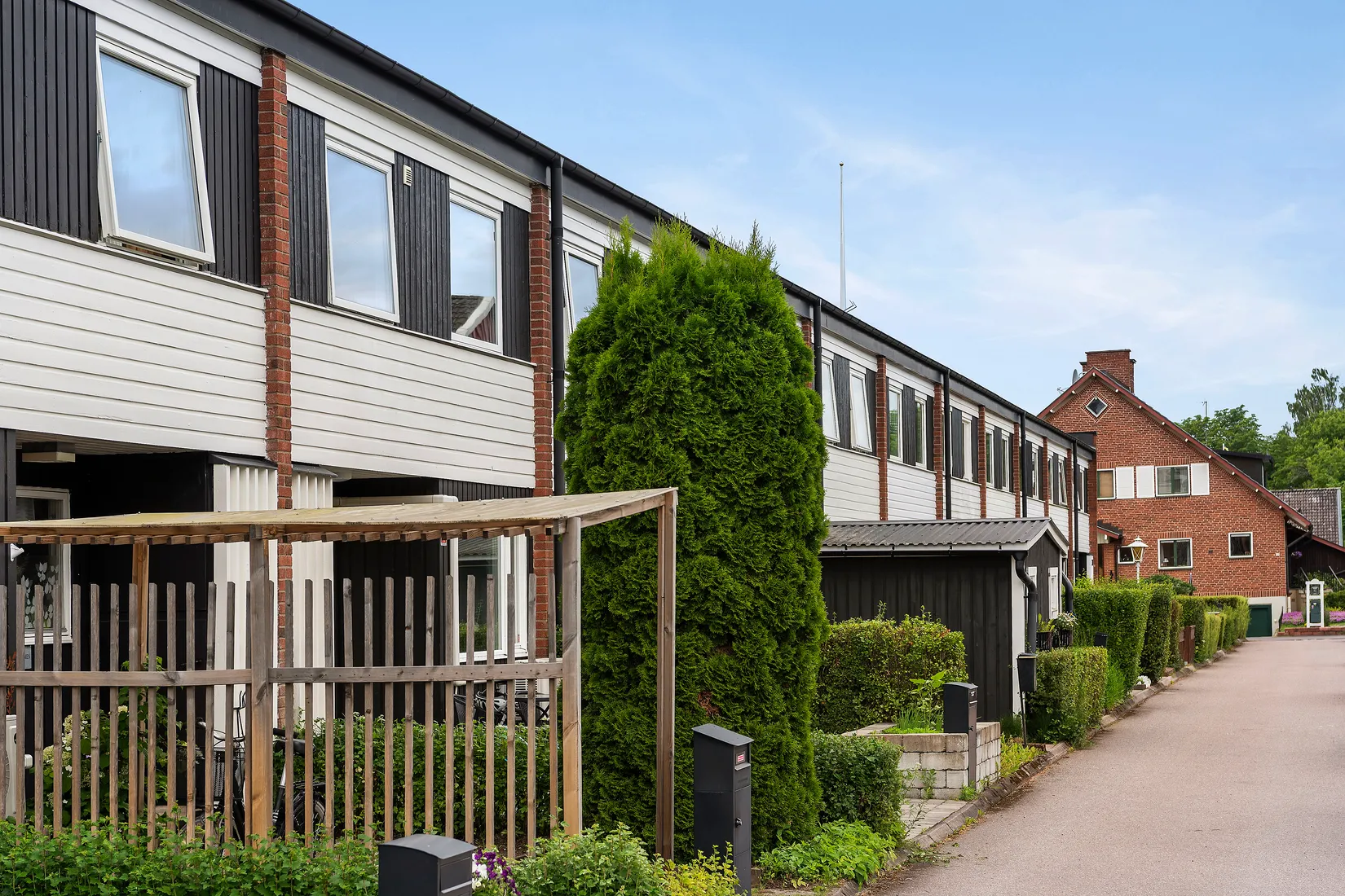 Radhus, Hyttgatan 39 L, Centrum, Sala