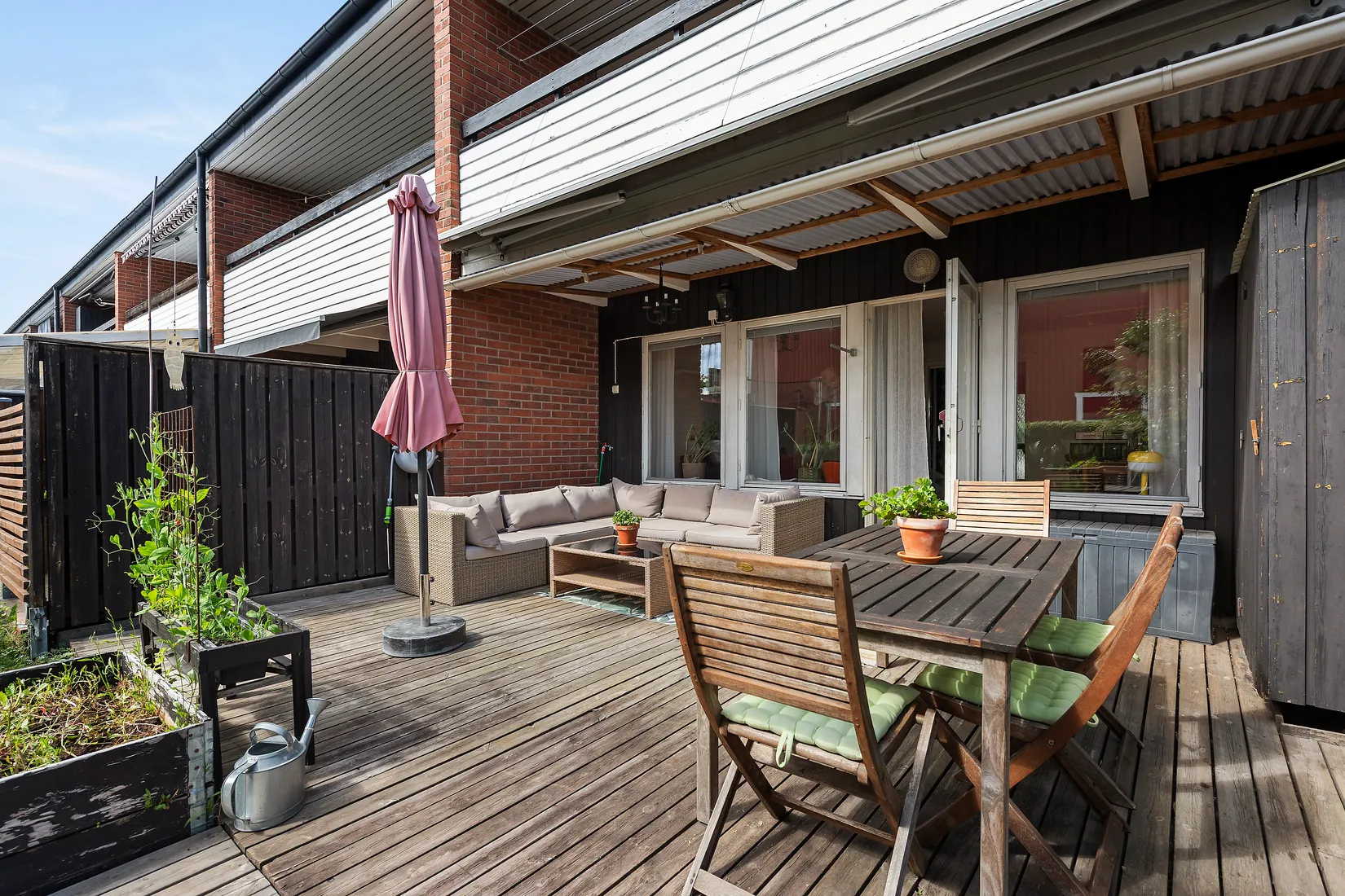 Radhus, Hyttgatan 39 L, Centrum, Sala
