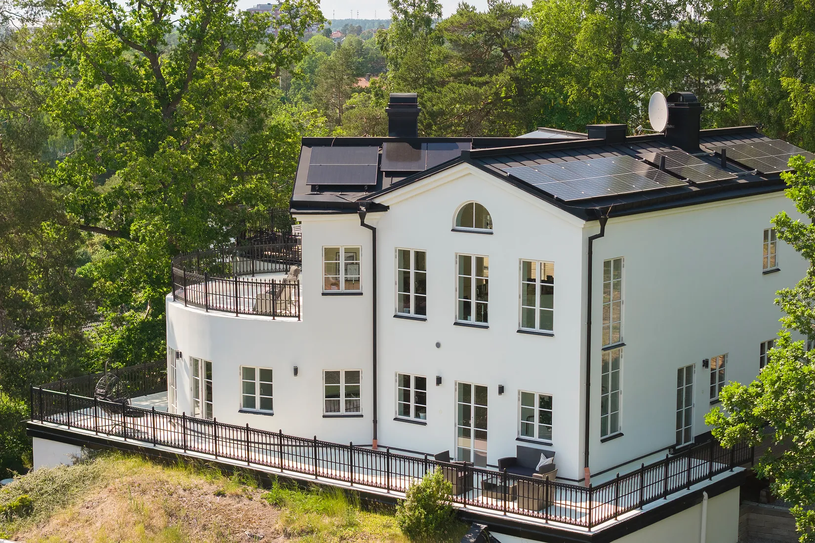 Villa, Rotnäsvägen 39, Hörningsnäs - intill sjön Trehörningen, Huddinge