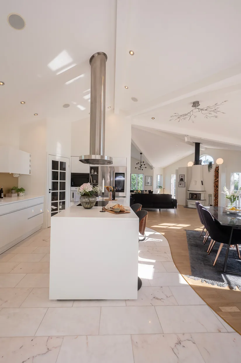 Villa, Rotnäsvägen 39, Hörningsnäs - intill sjön Trehörningen, Huddinge