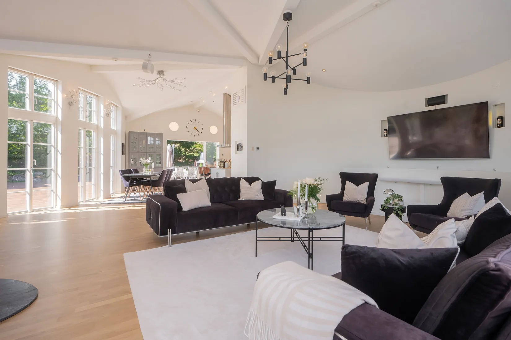 Villa, Rotnäsvägen 39, Hörningsnäs - intill sjön Trehörningen, Huddinge
