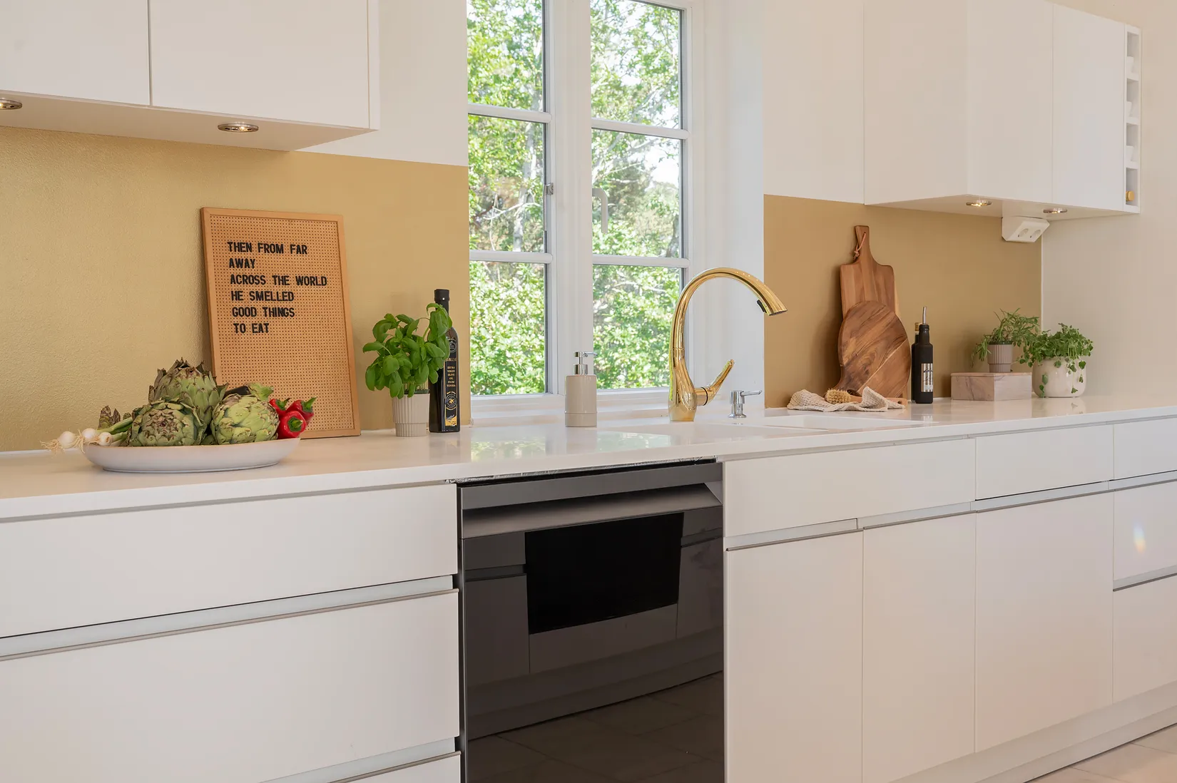 Villa, Rotnäsvägen 39, Hörningsnäs - intill sjön Trehörningen, Huddinge
