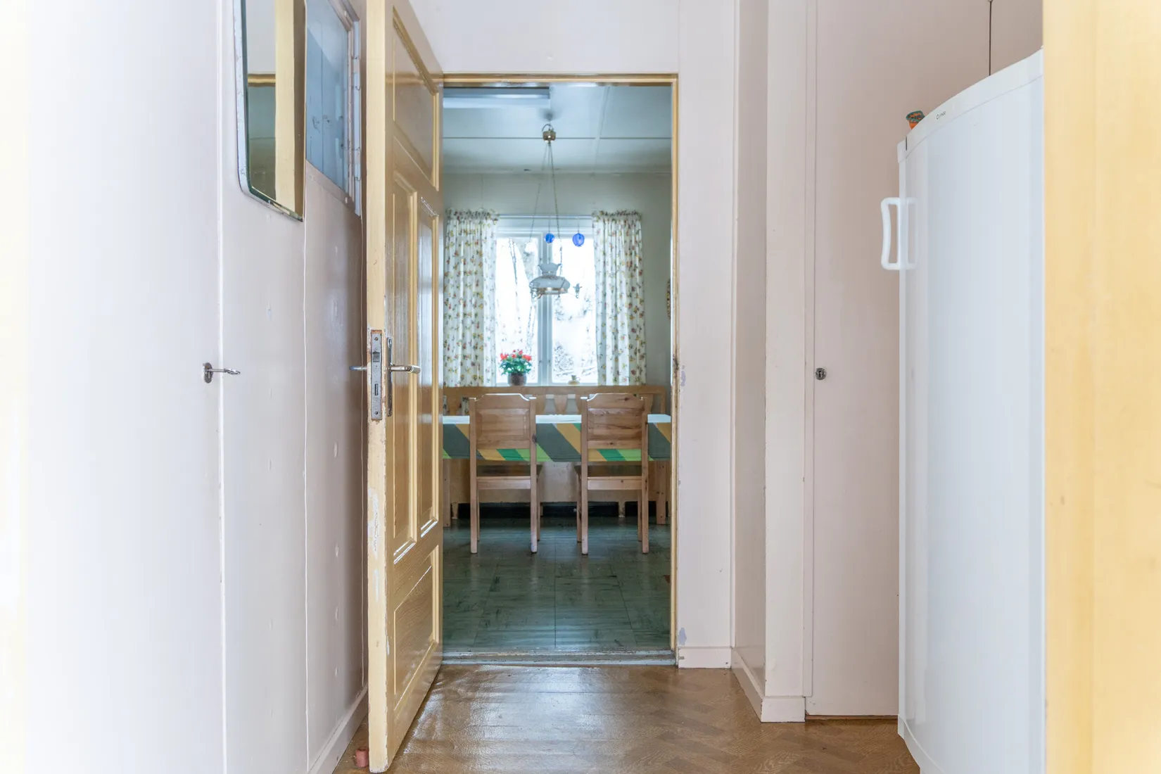 Villa, Vacker fastighet omgivet av frodande grönska, Jokkmokk