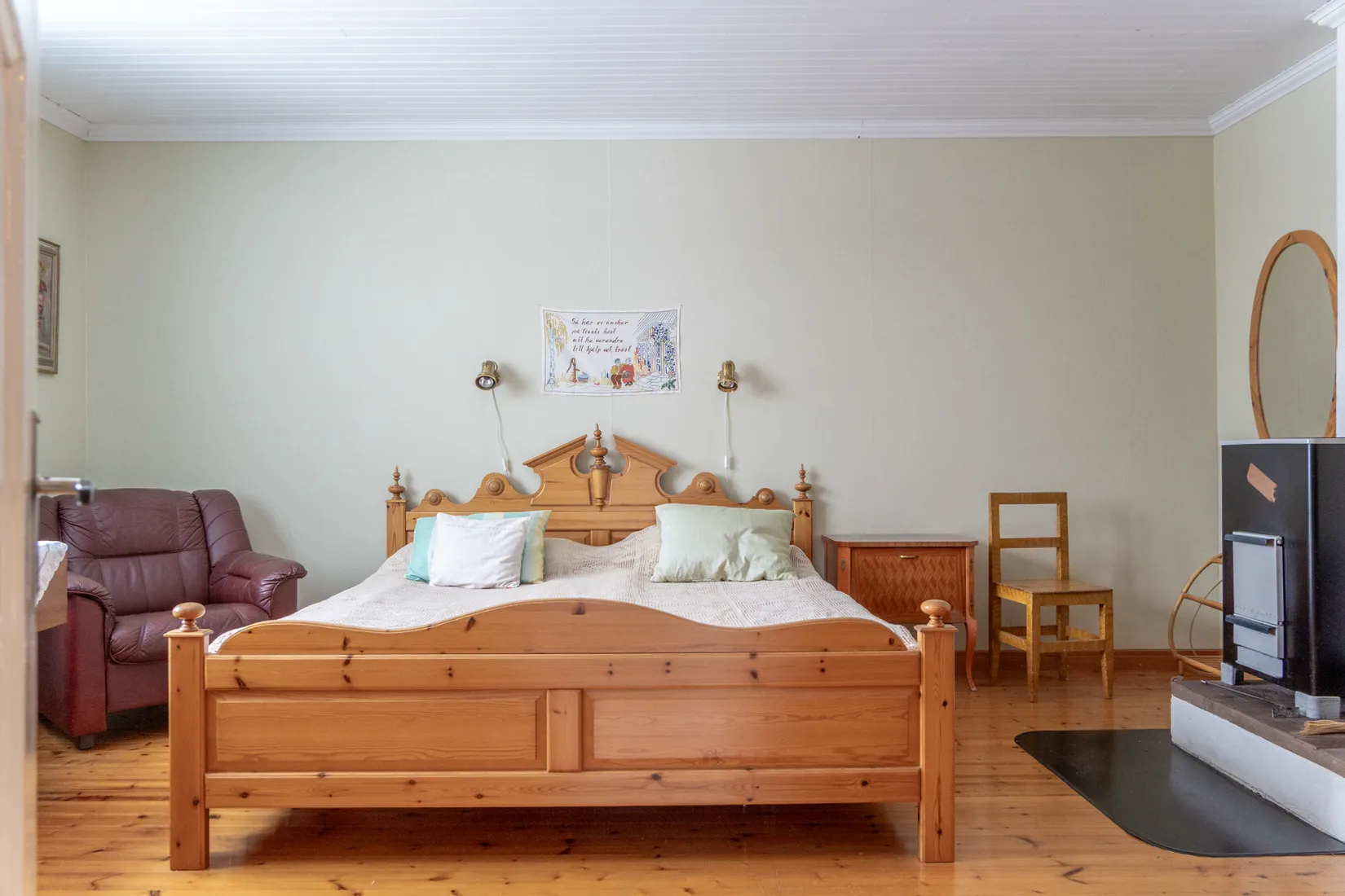 Villa, Vacker fastighet omgivet av frodande grönska, Jokkmokk