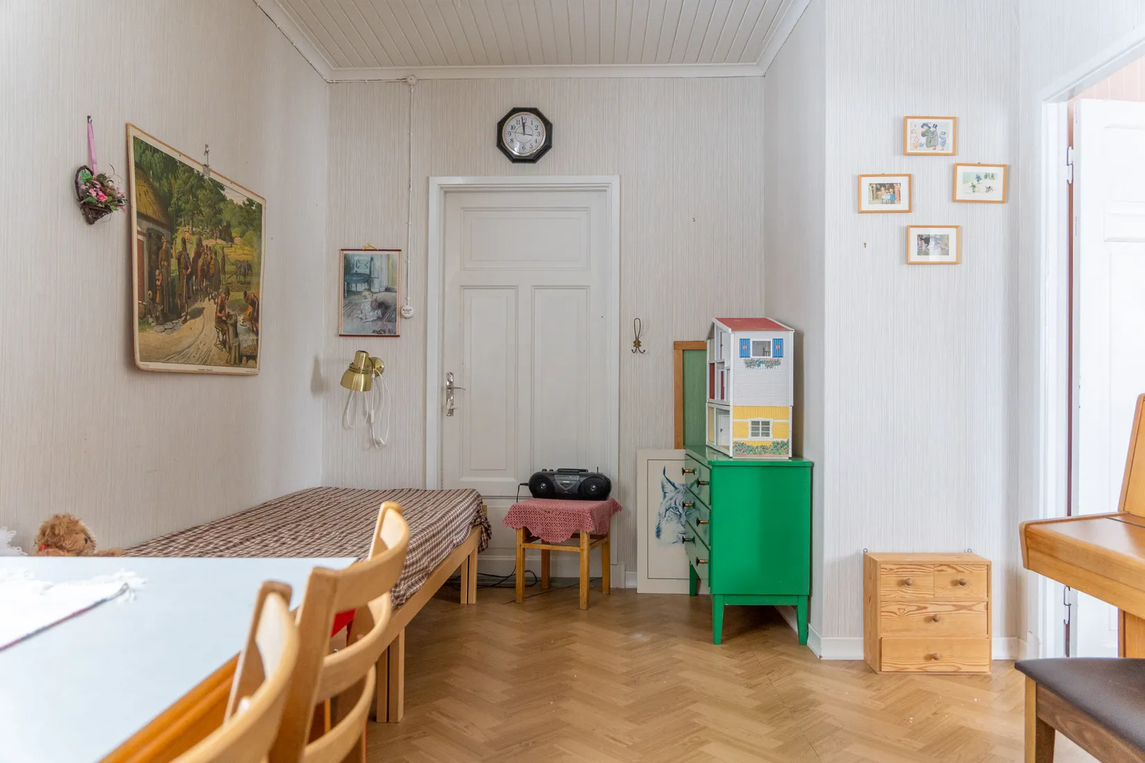 Villa, Vacker fastighet omgivet av frodande grönska, Jokkmokk