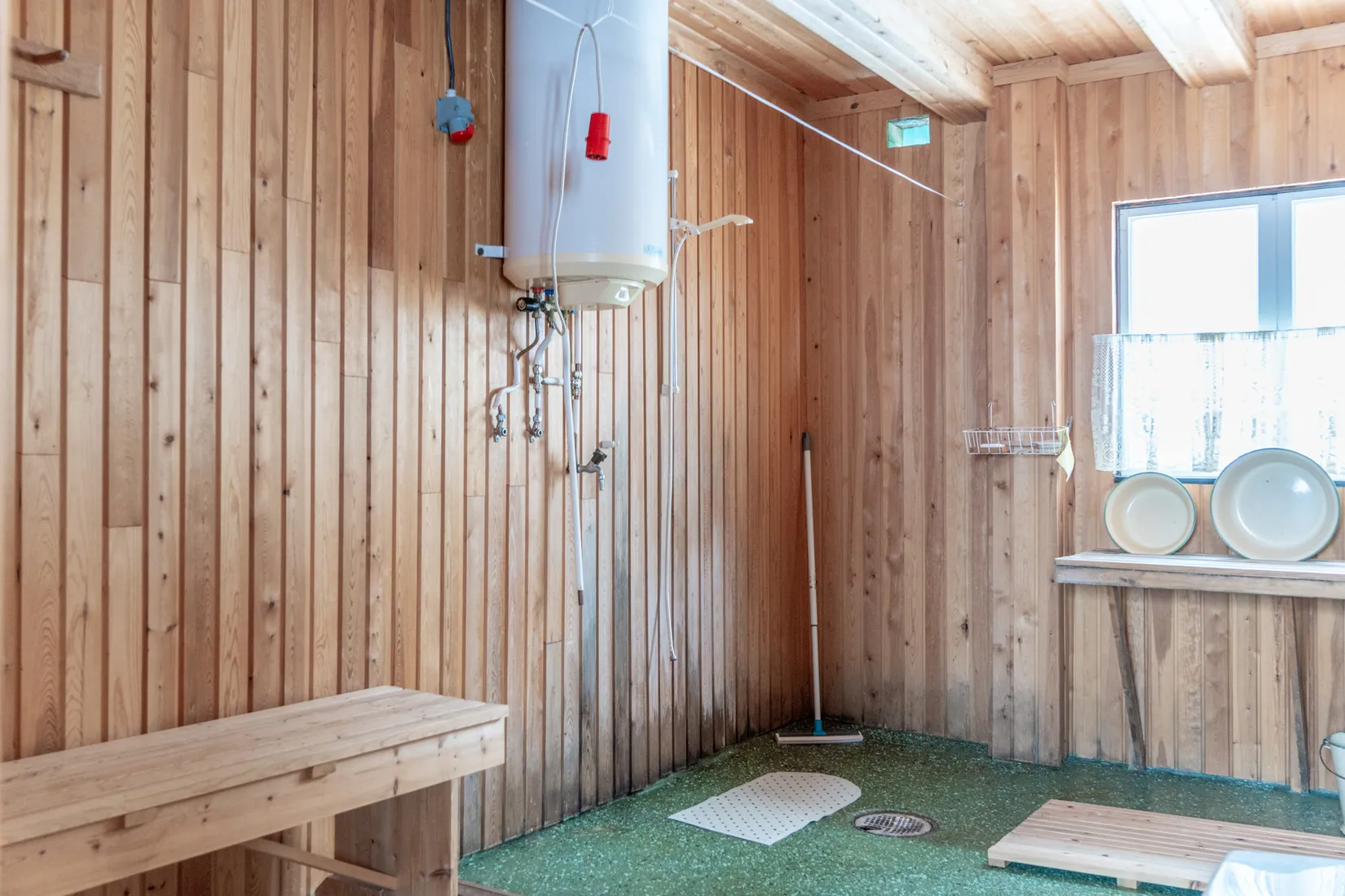 Villa, Vacker fastighet omgivet av frodande grönska, Jokkmokk