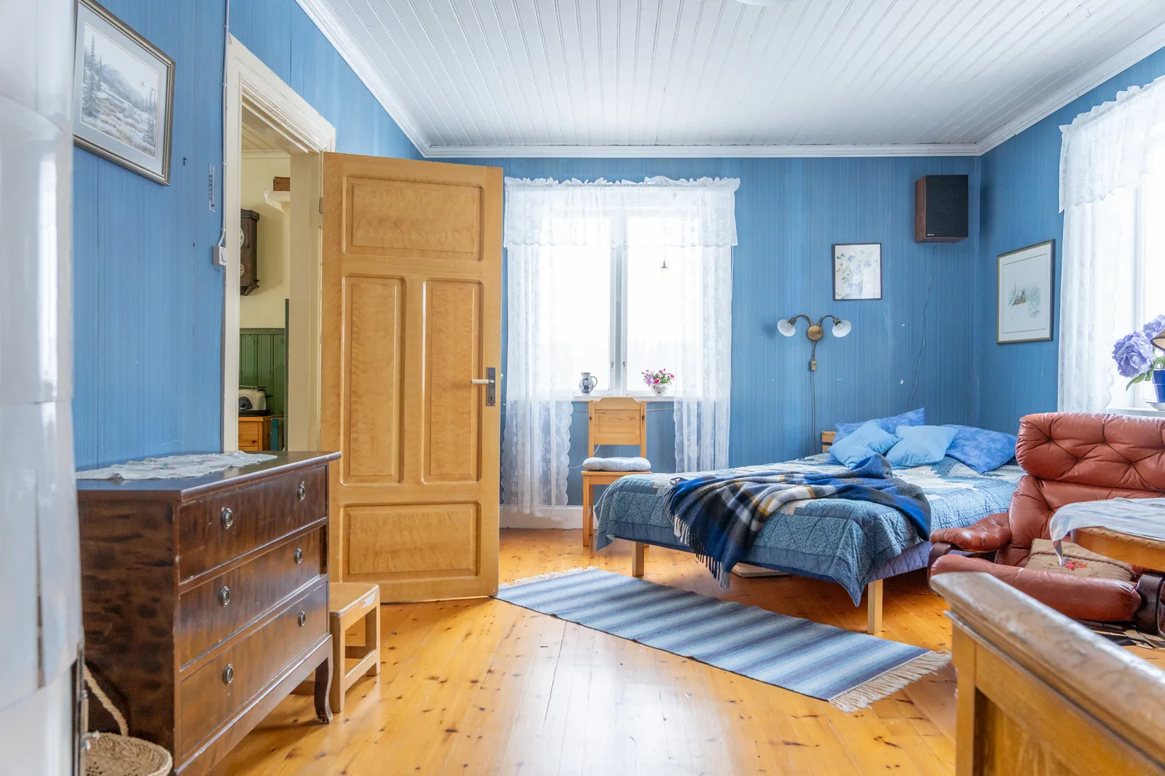 Villa, Vacker fastighet omgivet av frodande grönska, Jokkmokk