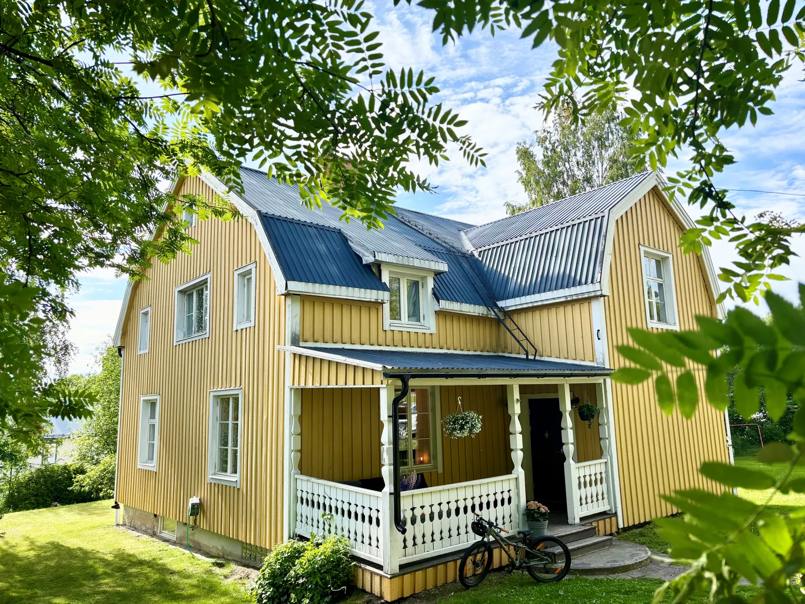 Villa, Trädgårdsgatan 6, Bjurholm