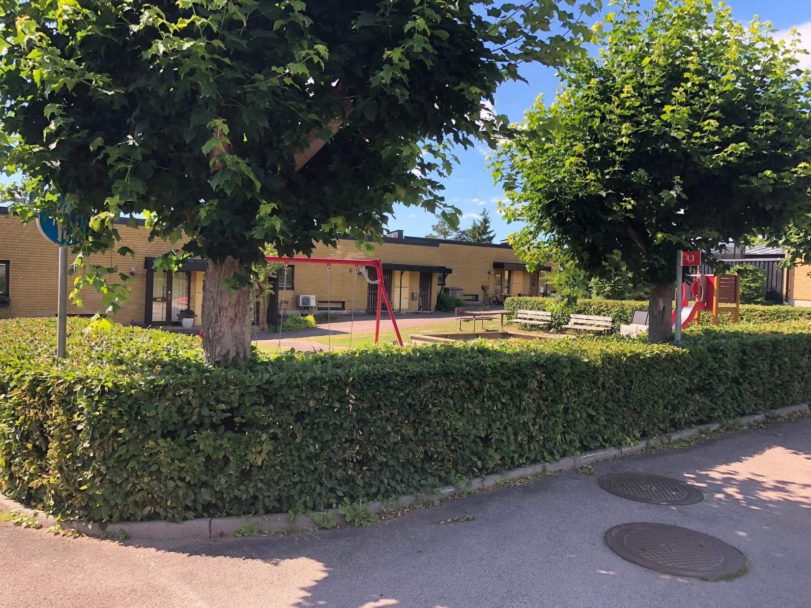 Radhus, Klevelyckan 11, Södra Sävedalen, Partille