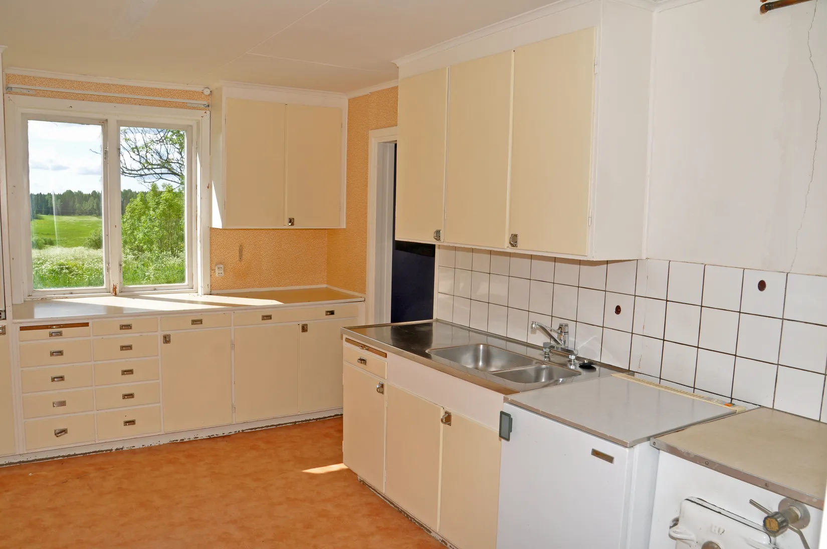 Gård/Skog, Bår 110, Bår, Sala